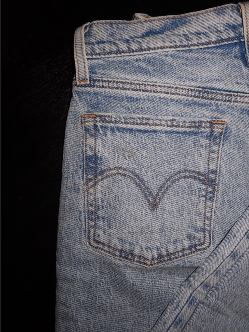 Levi's Light Blue Straight Leg Jeans - Picture 9 of 9